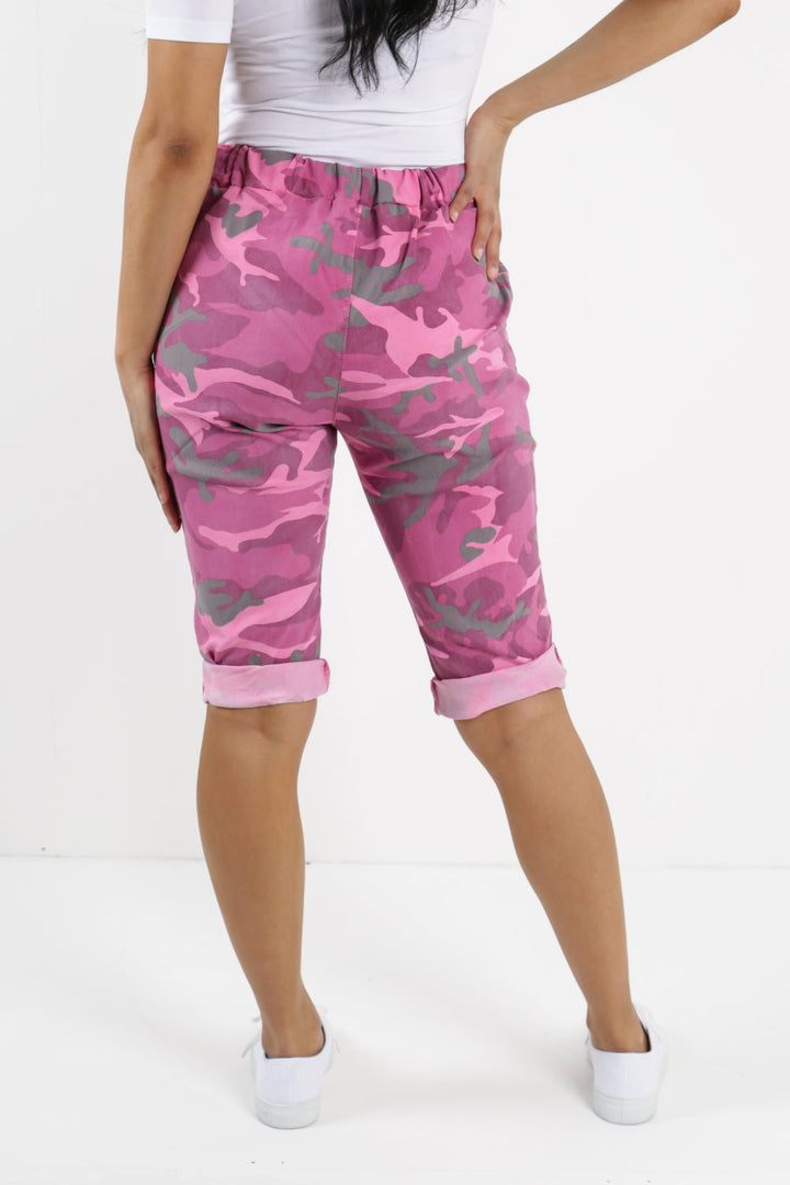 Plus Size Italian Camouflage Magic Chino Shorts