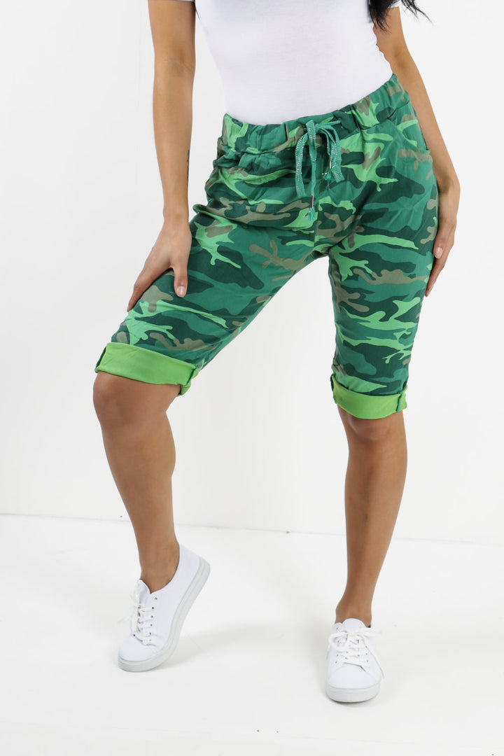 Plus Size Italian Camouflage Magic Chino Shorts