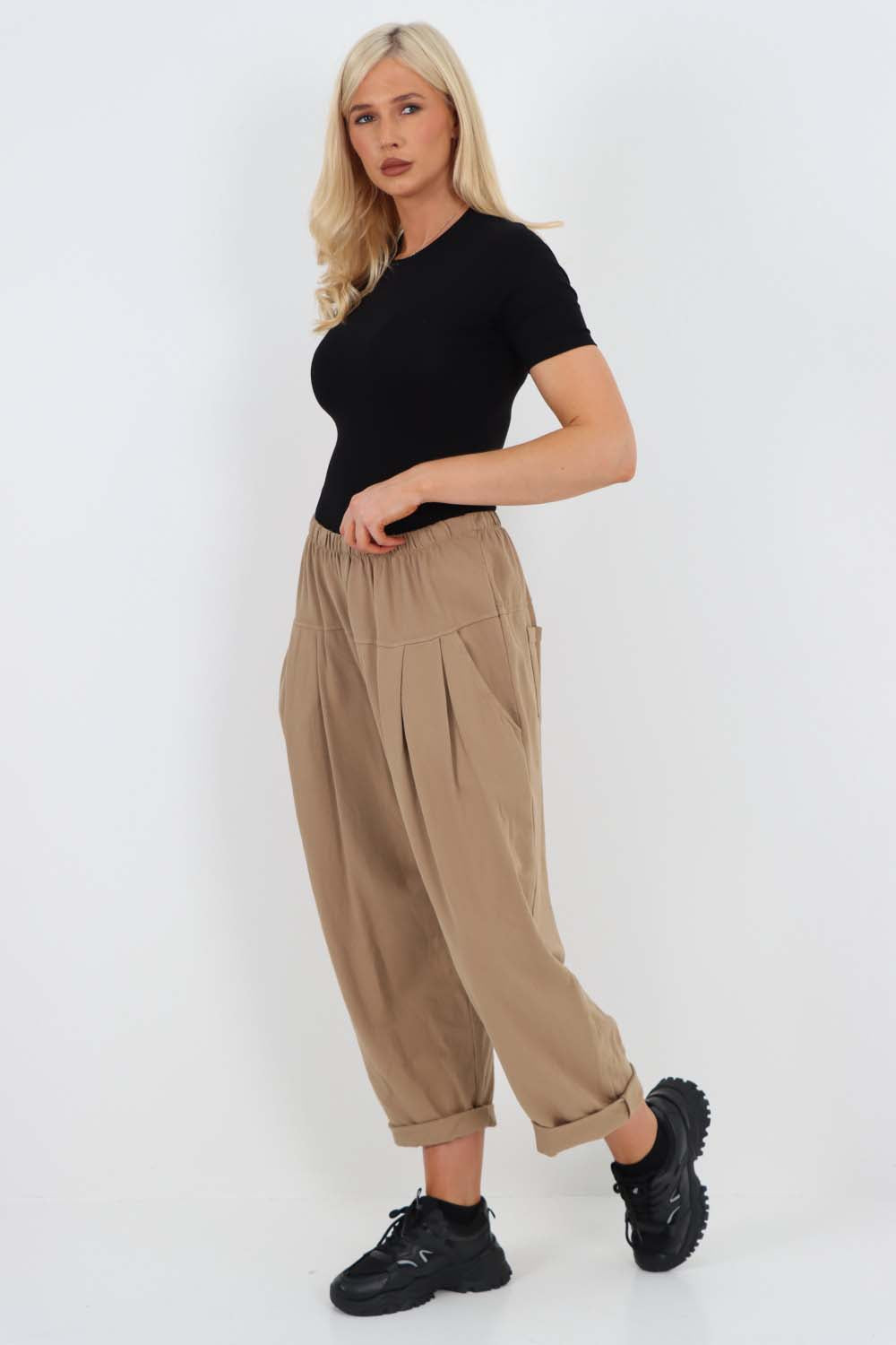 Italian Pleated Cotton Trousers With Side Pockets