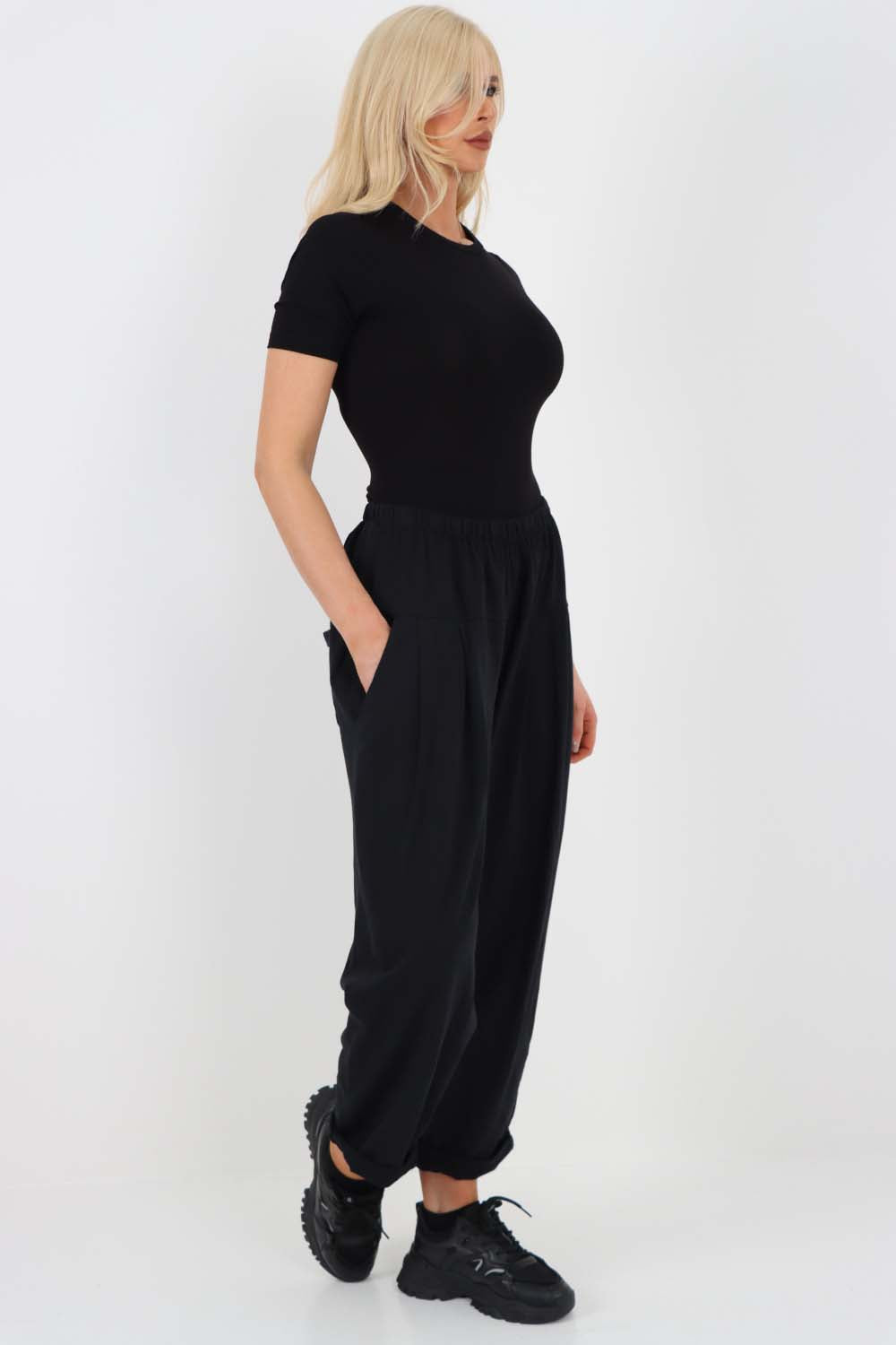 Italian Pleated Cotton Trousers With Side Pockets