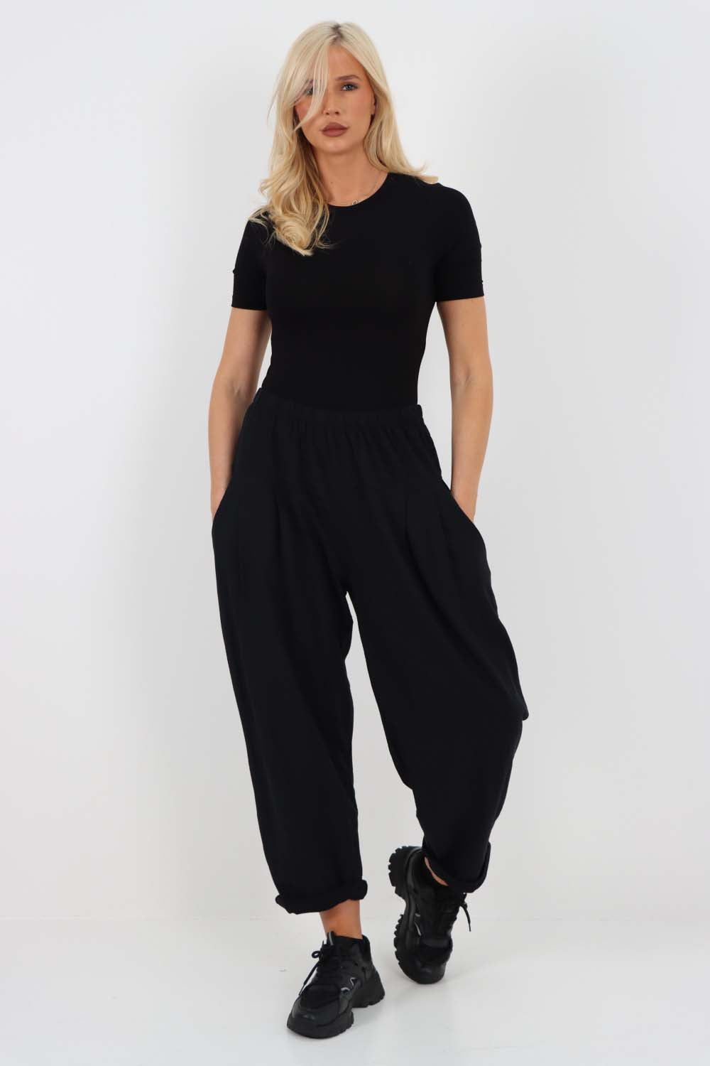 Italian Pleated Cotton Trousers With Side Pockets