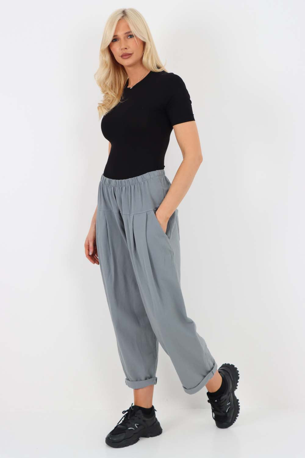 Italian Pleated Cotton Trousers With Side Pockets