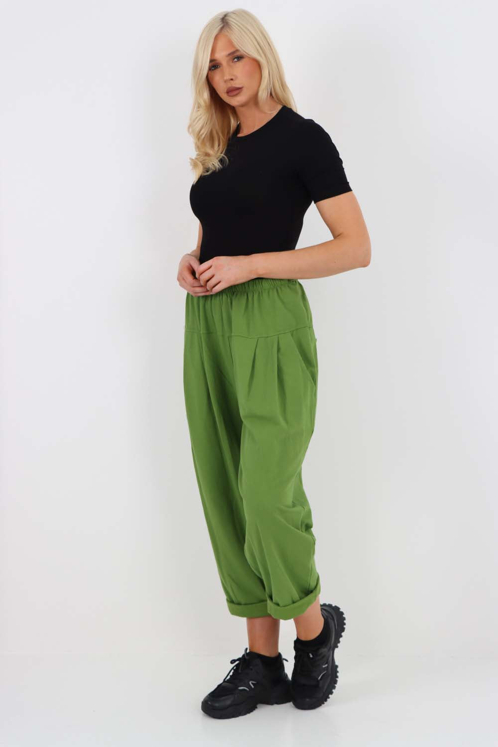Italian Pleated Cotton Trousers With Side Pockets