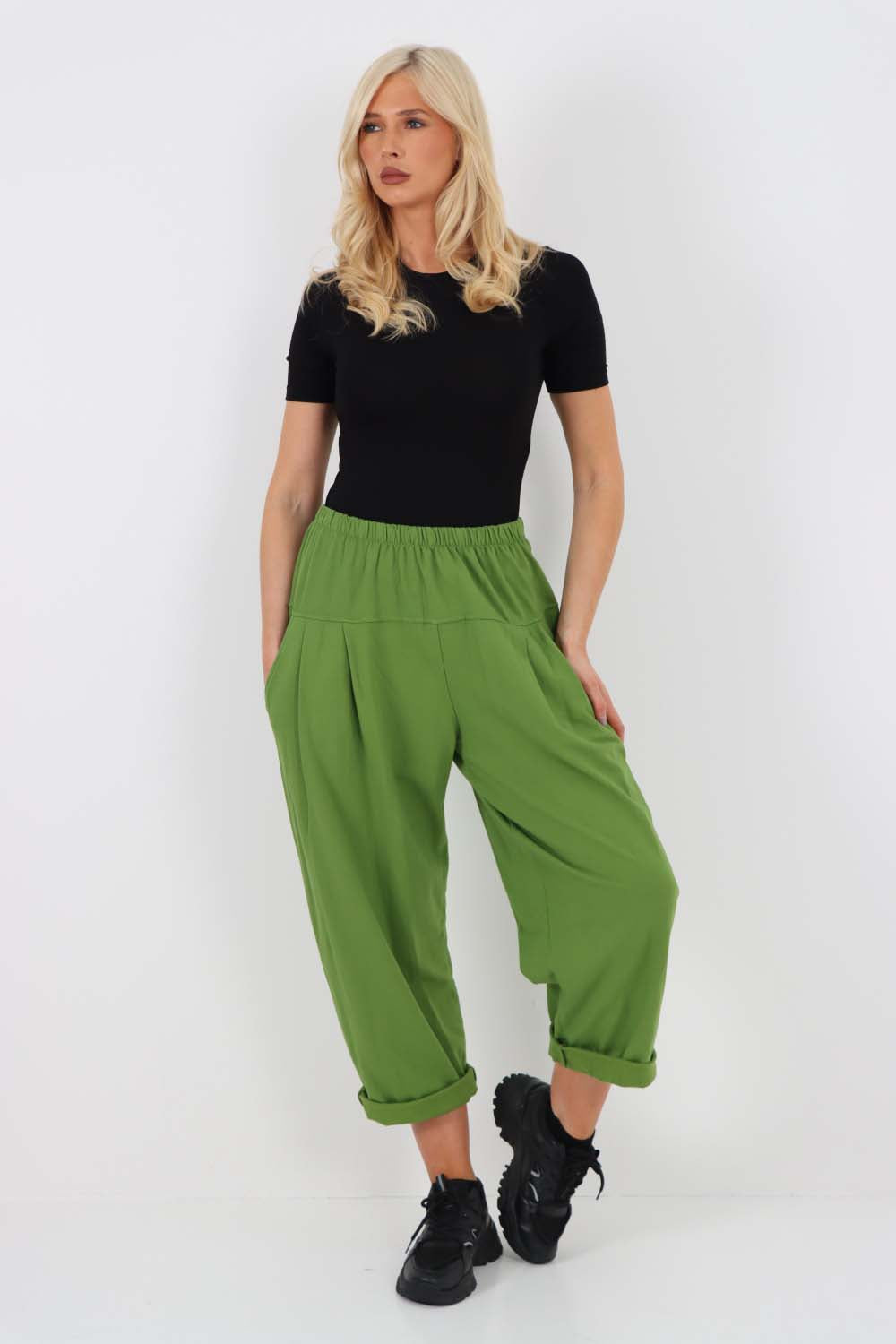 Italian Pleated Cotton Trousers With Side Pockets