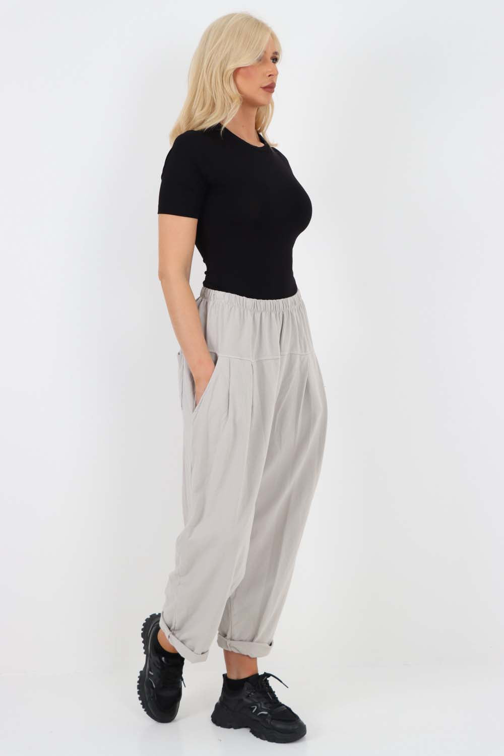 Italian Pleated Cotton Trousers With Side Pockets