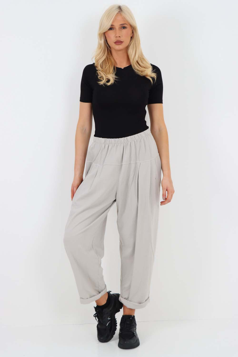 Italian Pleated Cotton Trousers With Side Pockets