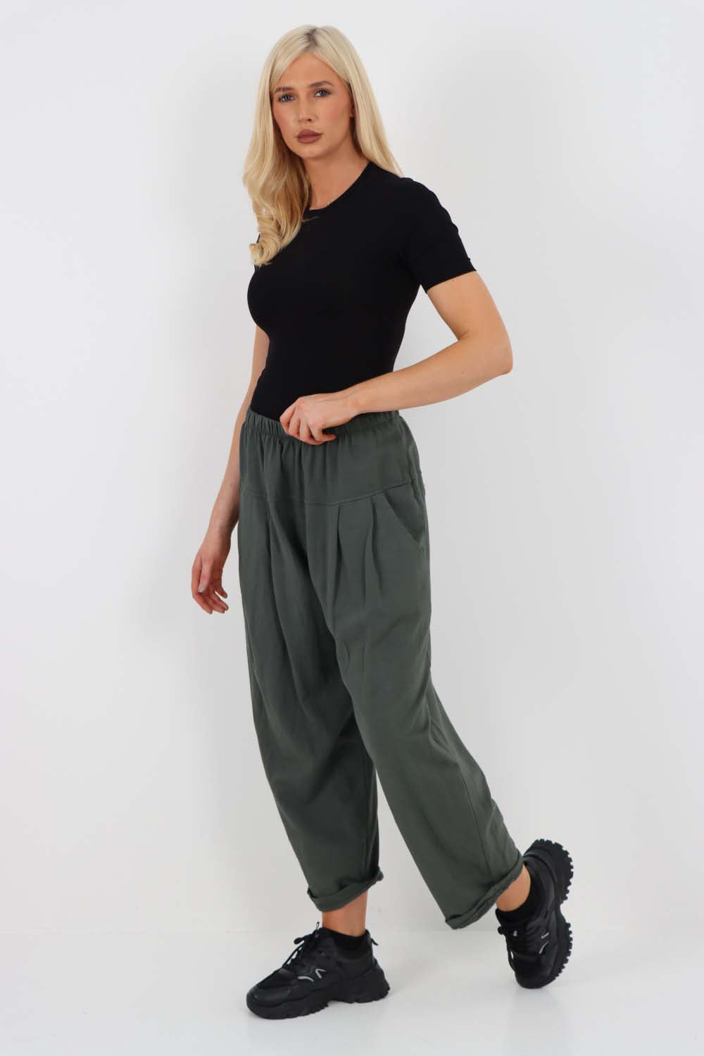 Italian Pleated Cotton Trousers With Side Pockets