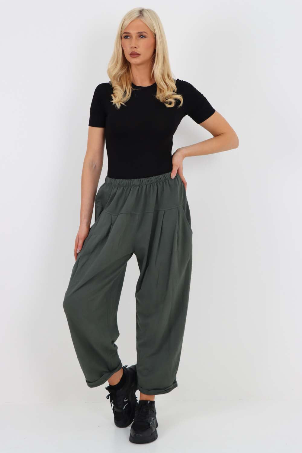 Italian Pleated Cotton Trousers With Side Pockets