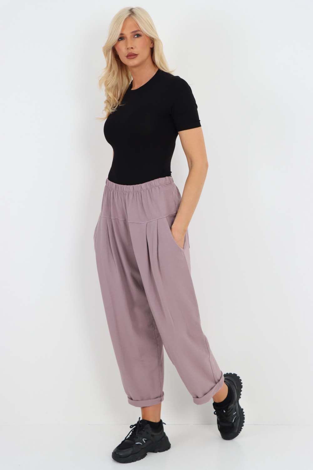 Italian Pleated Cotton Trousers With Side Pockets
