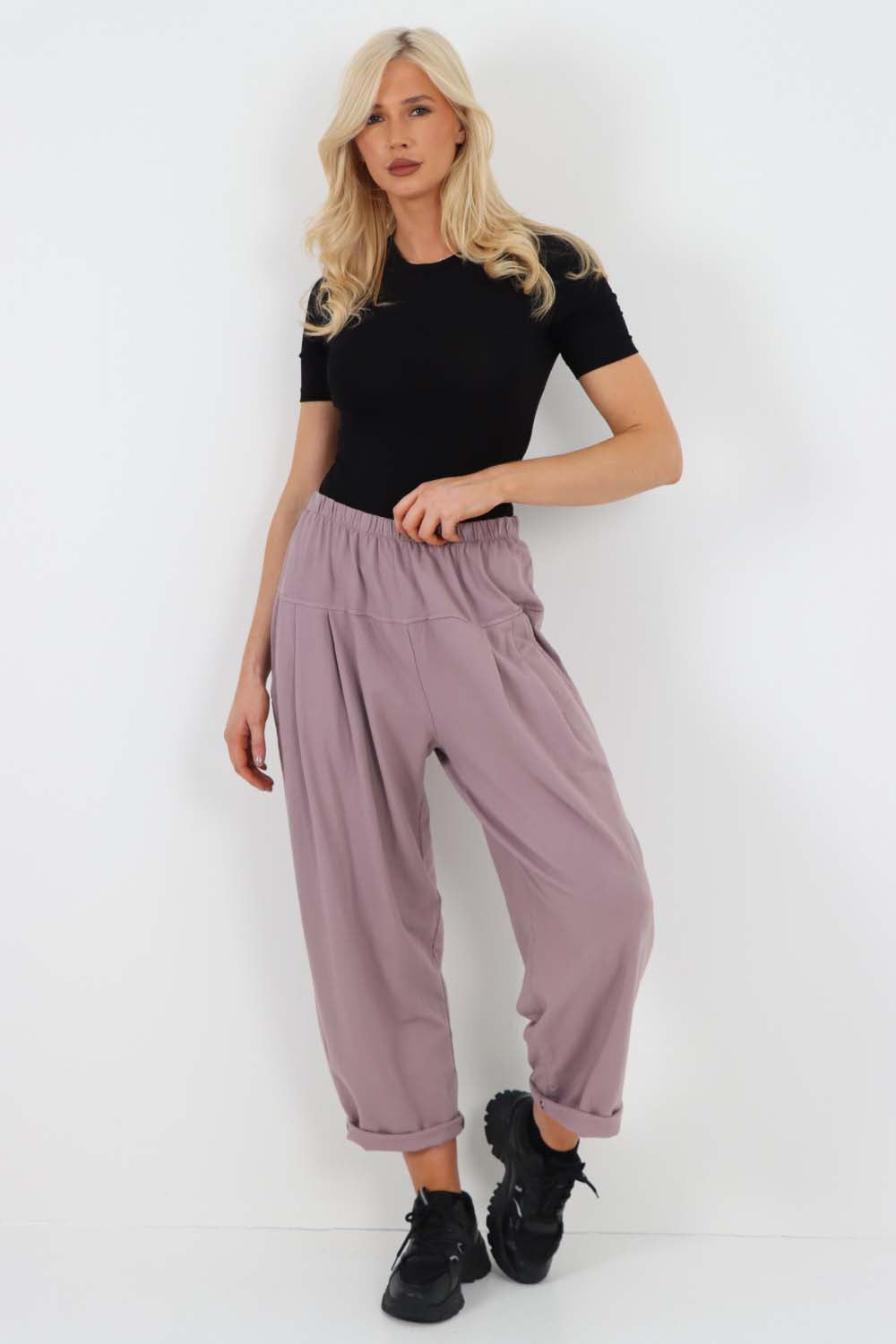 Italian Pleated Cotton Trousers With Side Pockets