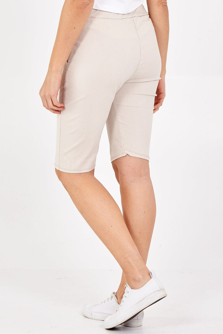 Plus Size Magic Plain Drawstring Shorts