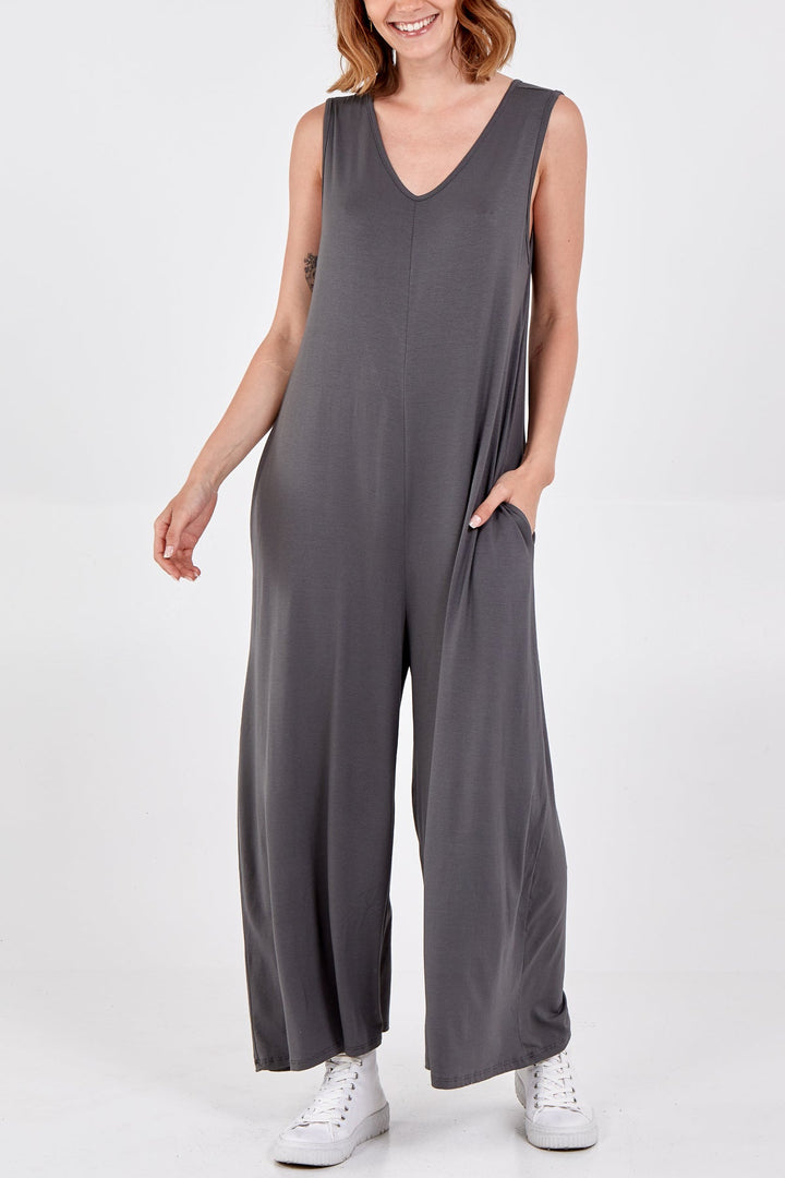 Sleeveless Plain V-Neck Jumpsuit