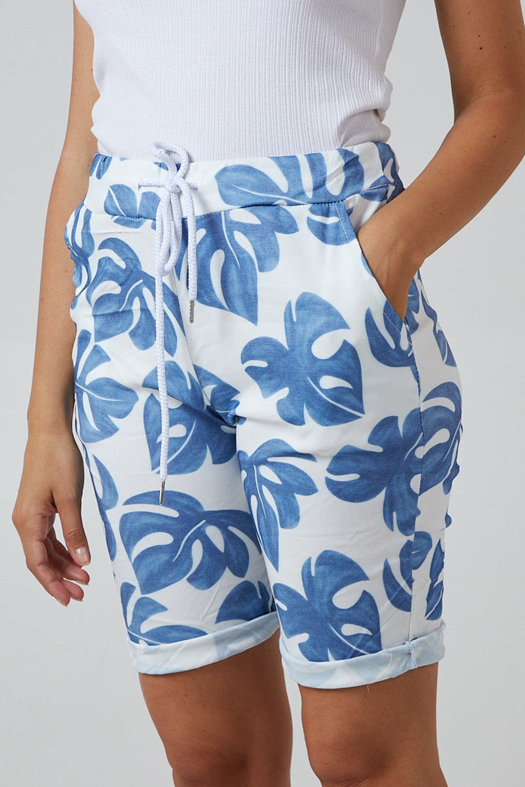 Monstera Leaf Super Stretch Shorts