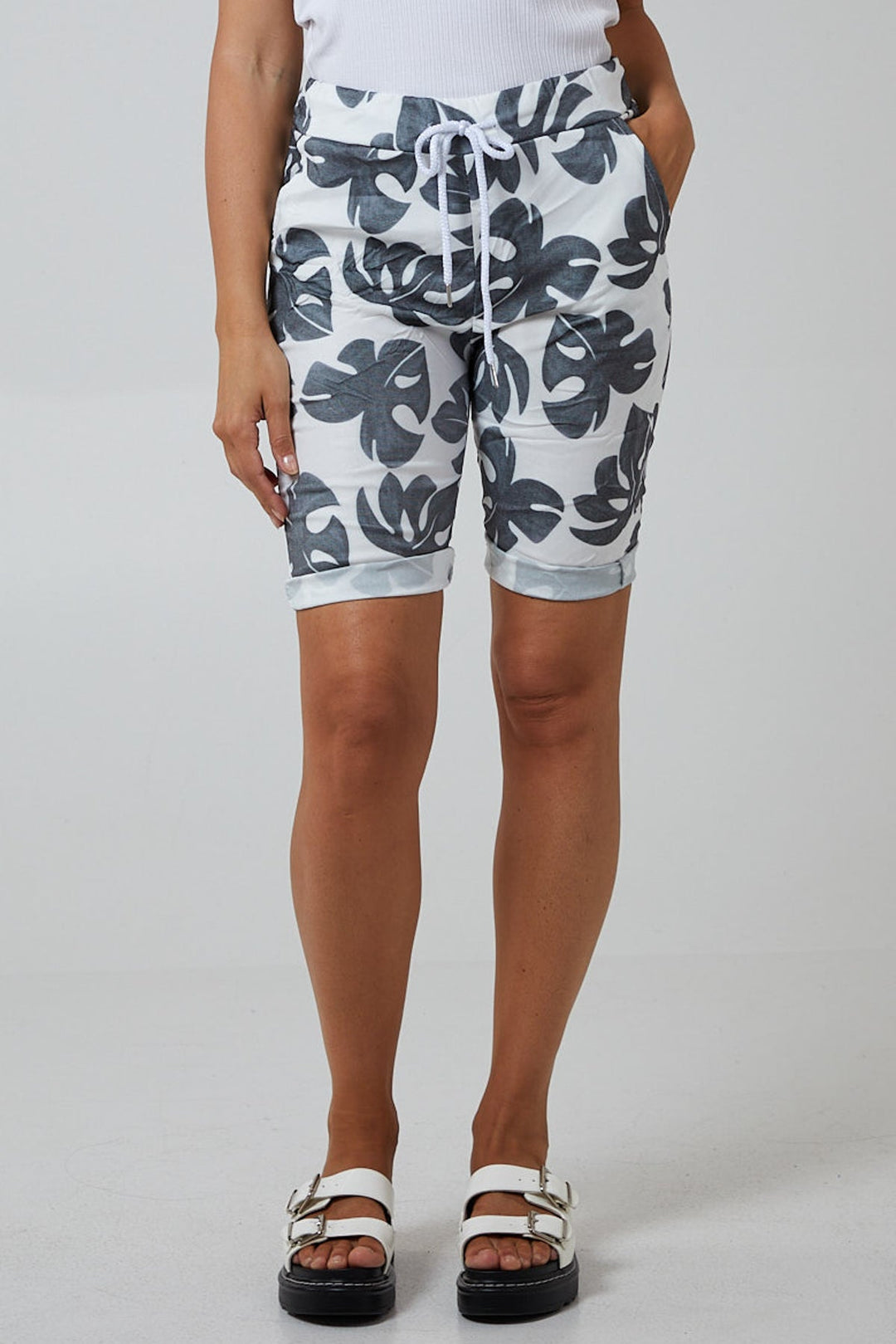 Monstera Leaf Super Stretch Shorts