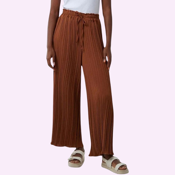 Wide Leg Pleated Trousers