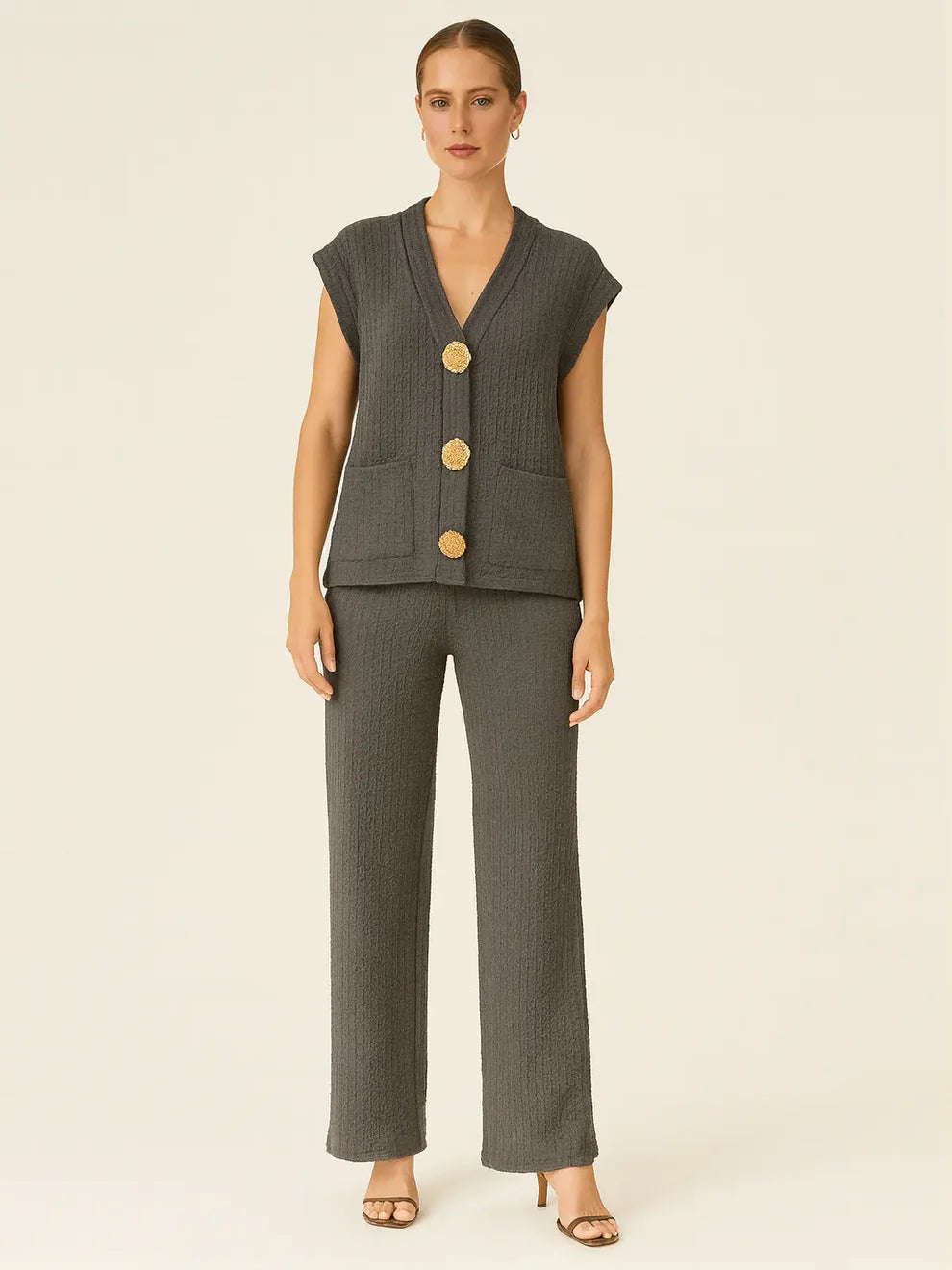 3-gold button short sleeve set